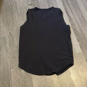 Women’s or Men’s Lulu tank